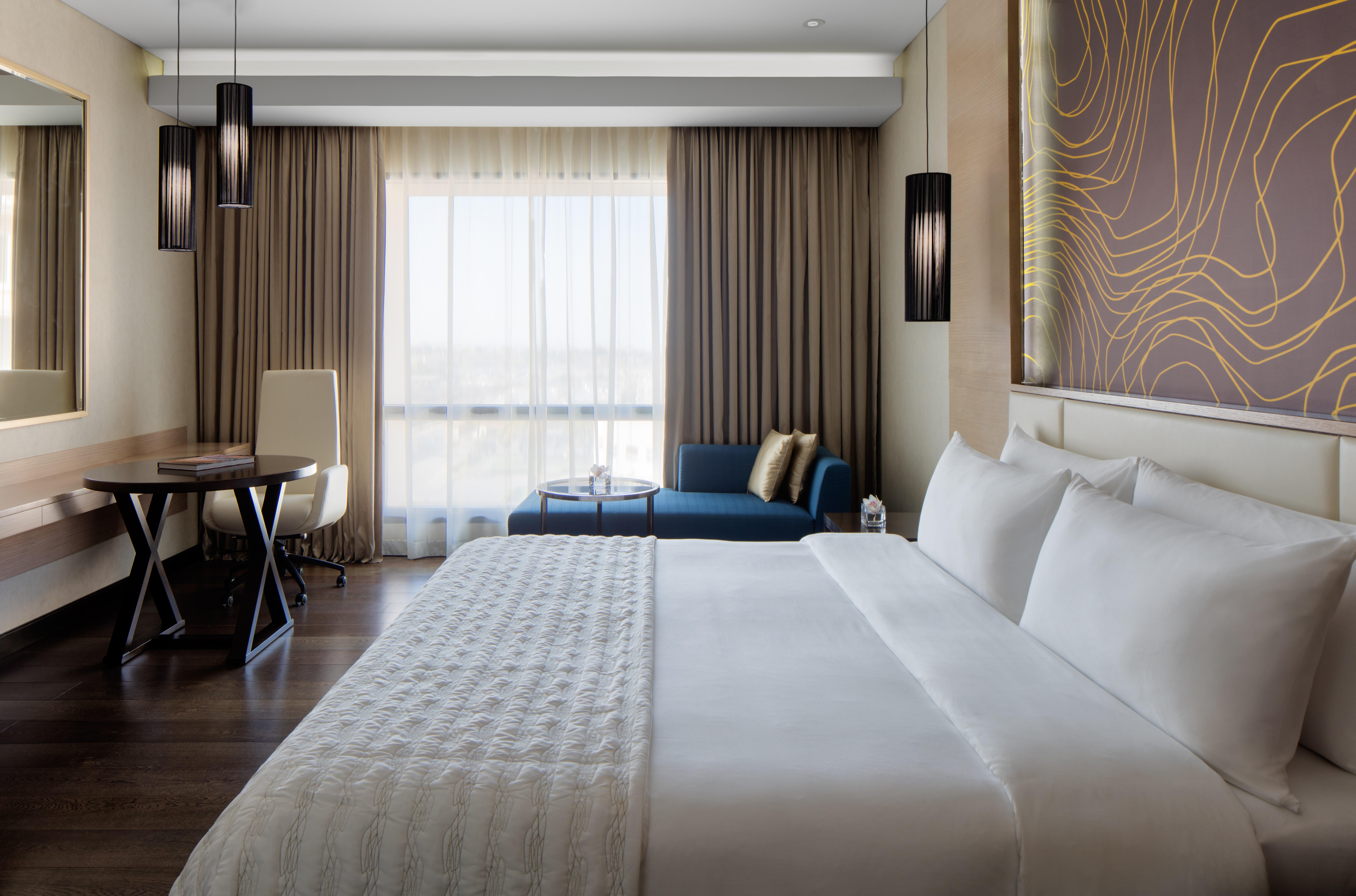 Radisson Collection Muscat, Hormuz Grand Hotell Exteriör bild A guest room at the Westin Hyderabad