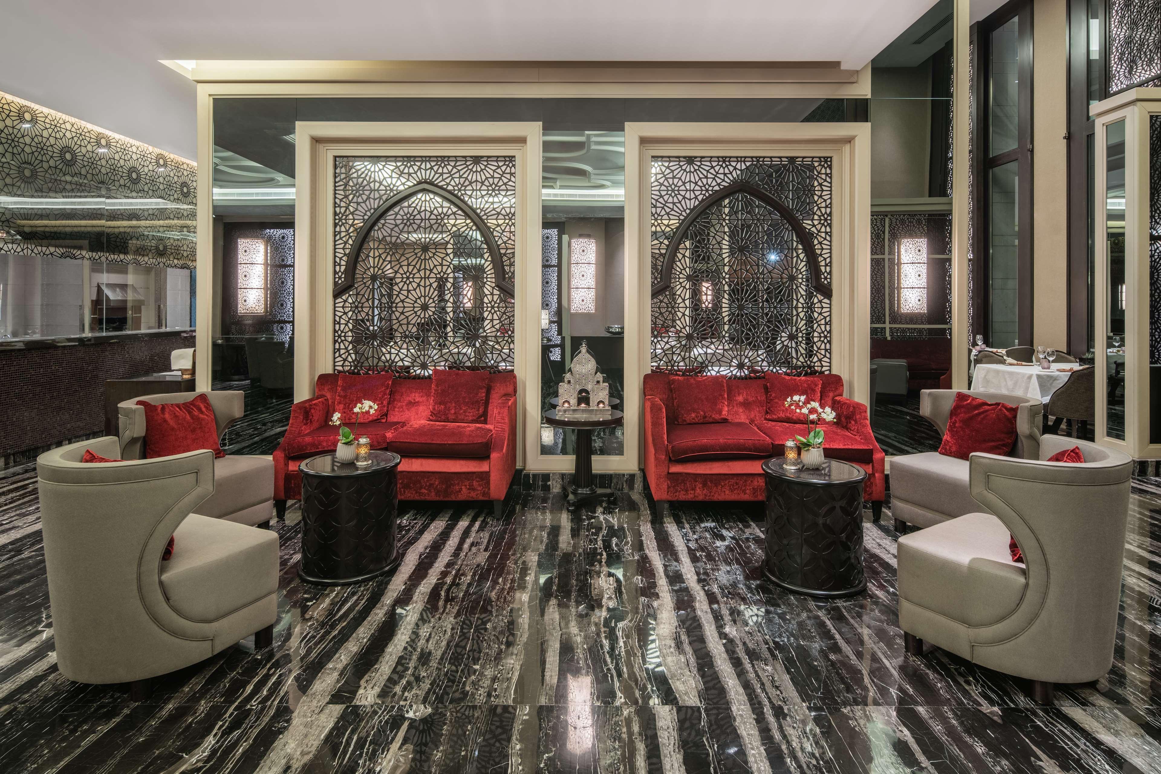 Radisson Collection Muscat, Hormuz Grand Hotell Exteriör bild The lobby