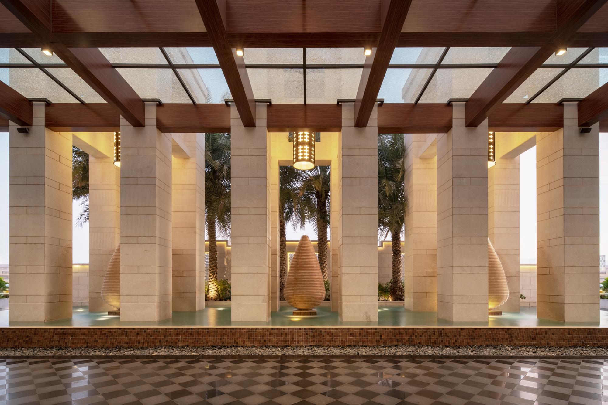 Radisson Collection Muscat, Hormuz Grand Hotell Exteriör bild The interior of the hotel