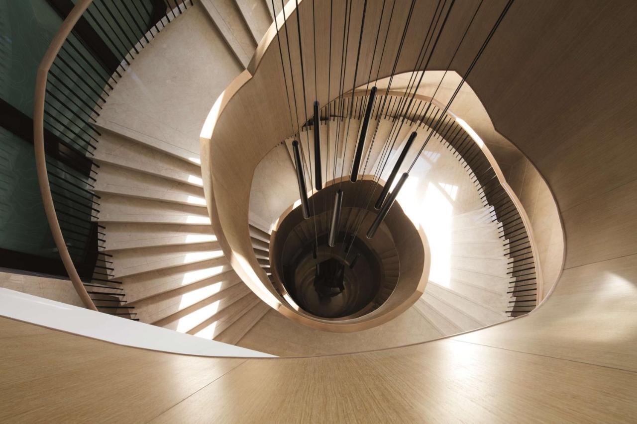 Radisson Collection Muscat, Hormuz Grand Hotell Exteriör bild Spiral staircase